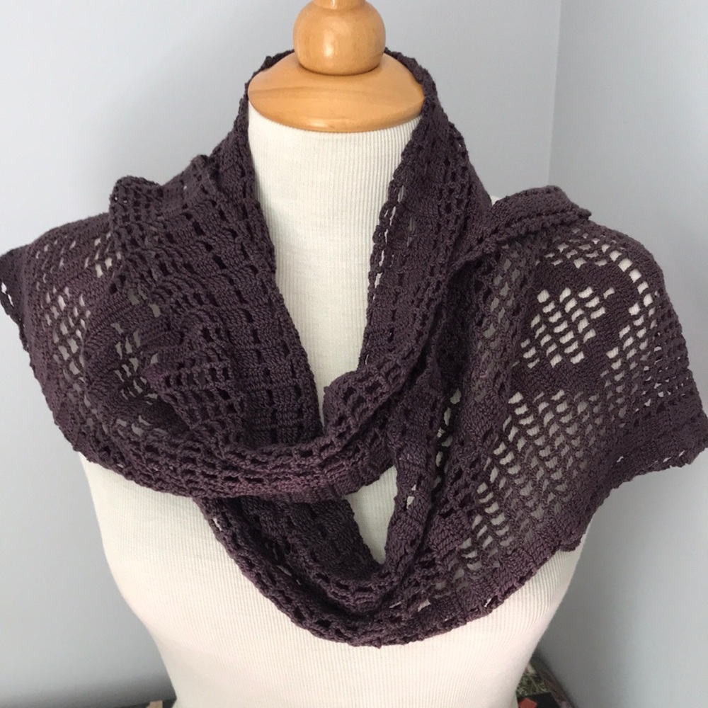Gorgeous crochet hand dyed scarf - Picture 3 of 5